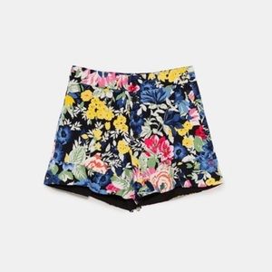 high waisted floral shorts from zara!